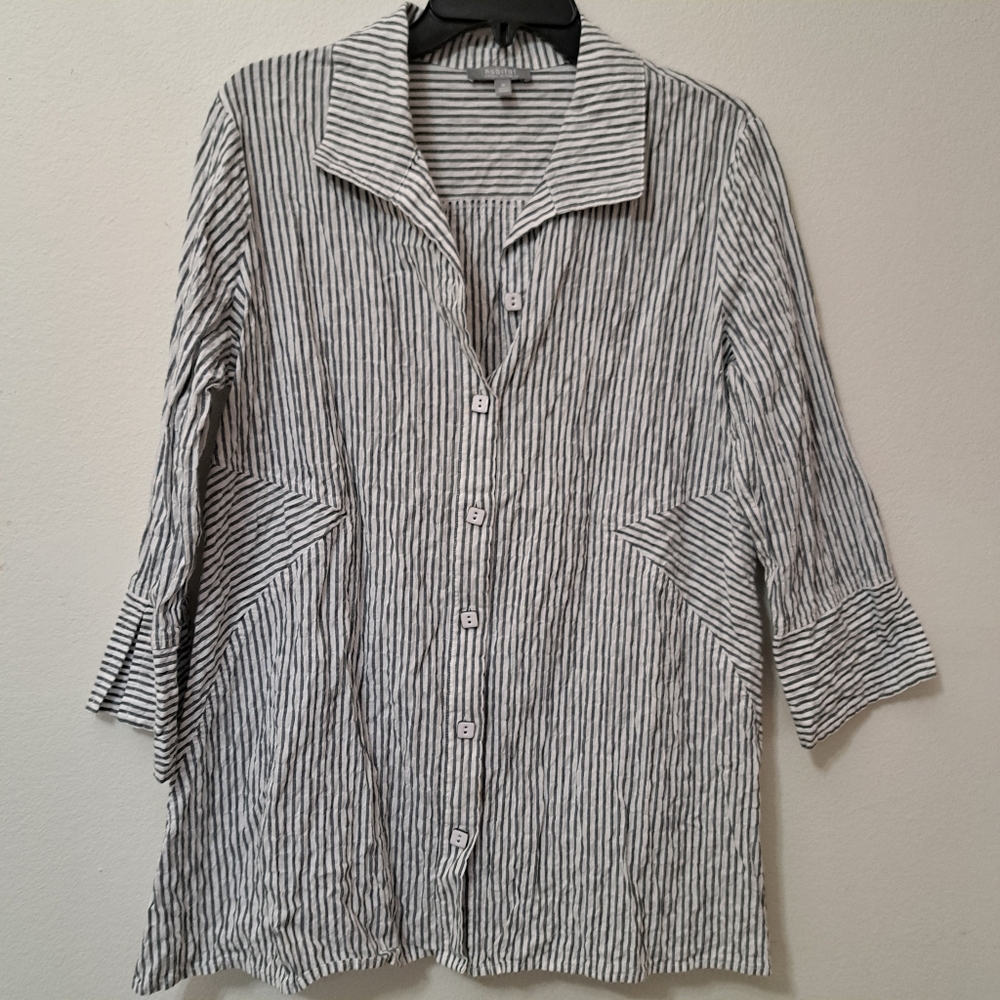 Habitat Shirt Womens Sz M Gray White  Striped Artsy Boho Tunic 3/4 Sleeve Button